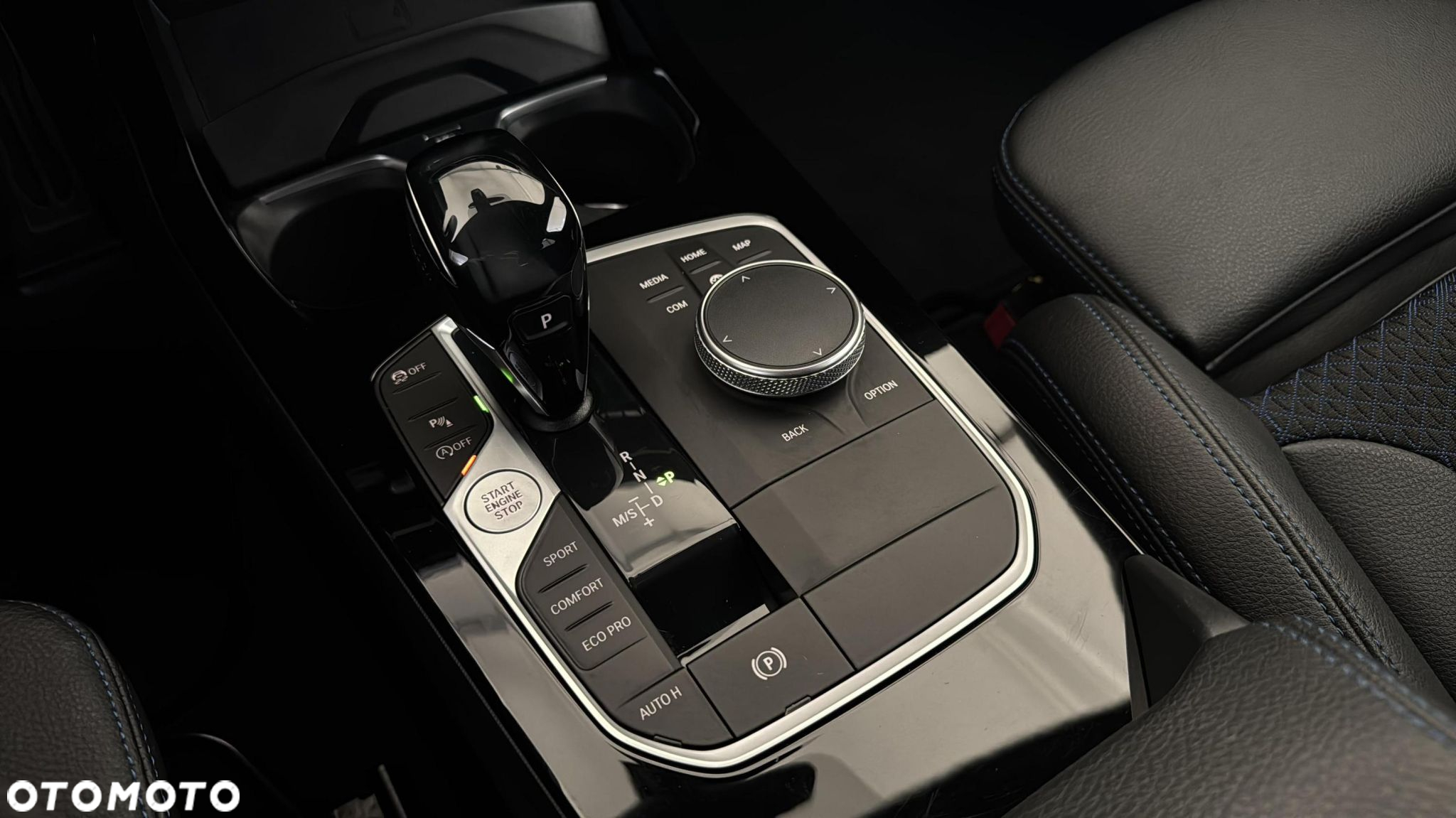 BMW Seria 1 118i - 20
