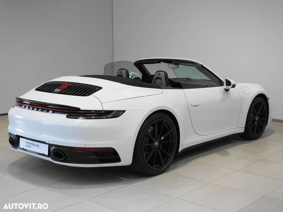 Porsche 911 Carrera Cabriolet PDK - 7