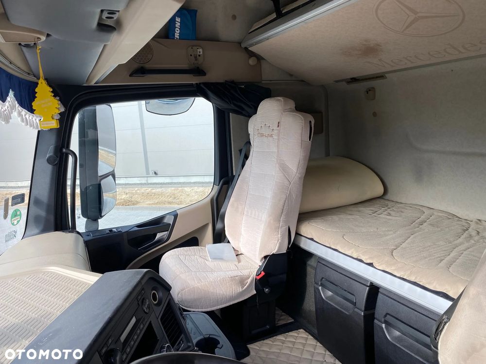 Mercedes-Benz Actros MP4 LOW DECK / MEGA - 10