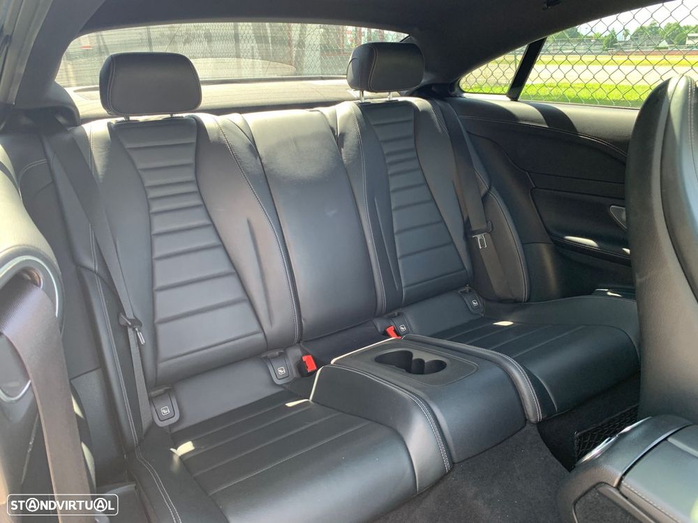 Mercedes-Benz E 220 d AMG Line - 21