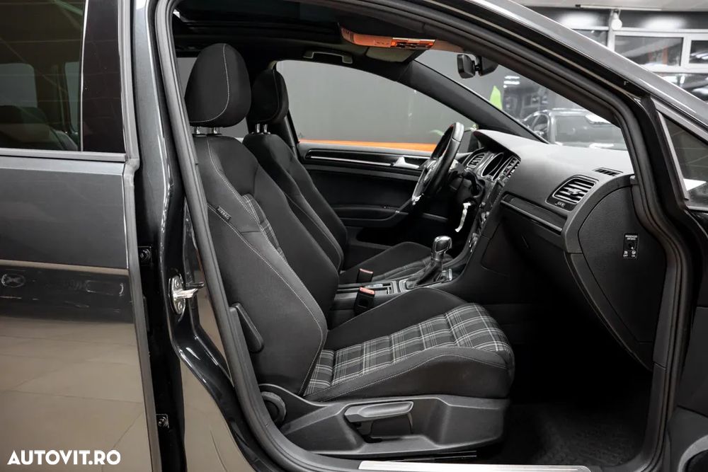 Volkswagen Golf GTD (BlueMotion Technology) DSG - 28