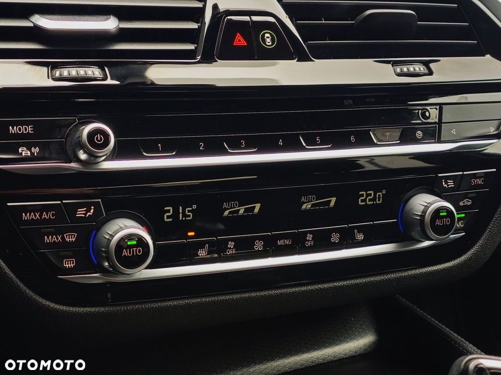 BMW Seria 5 530i xDrive M Sport sport - 18