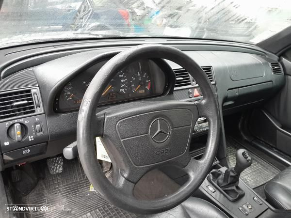 Para Peças Mercedes-Benz C-Class Station (W202) - 6