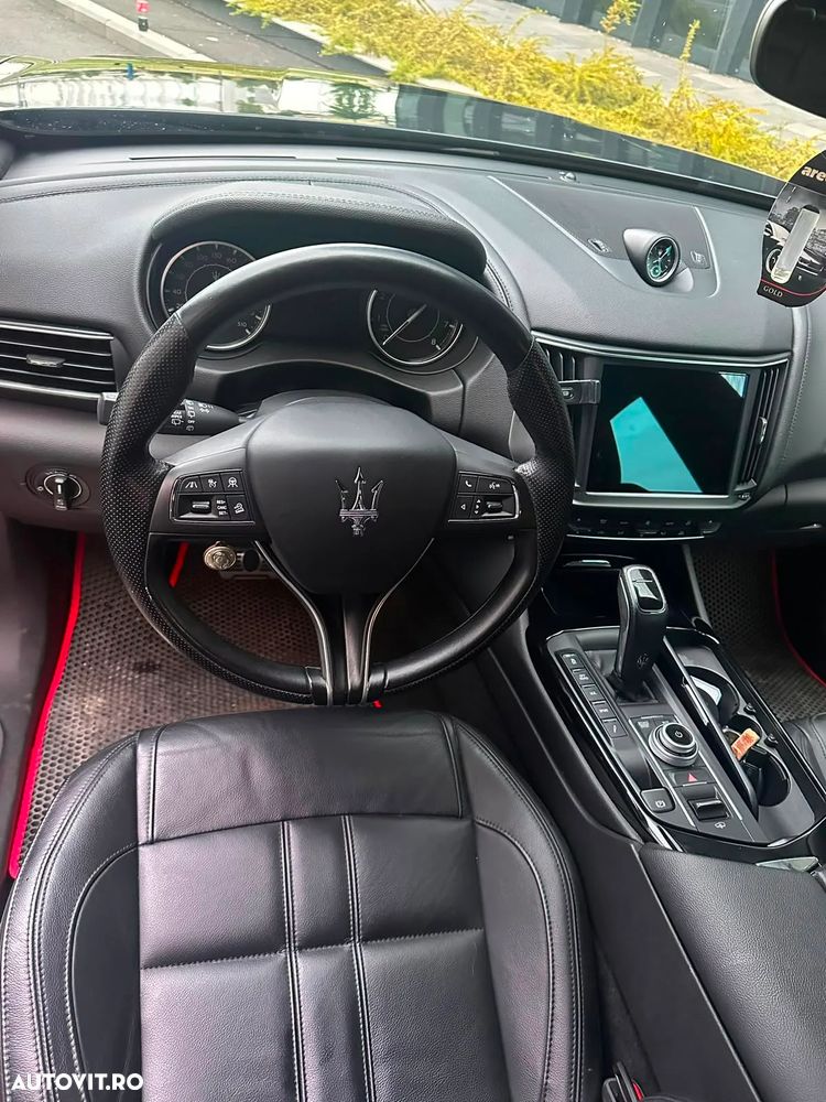 Maserati Levante S - 4