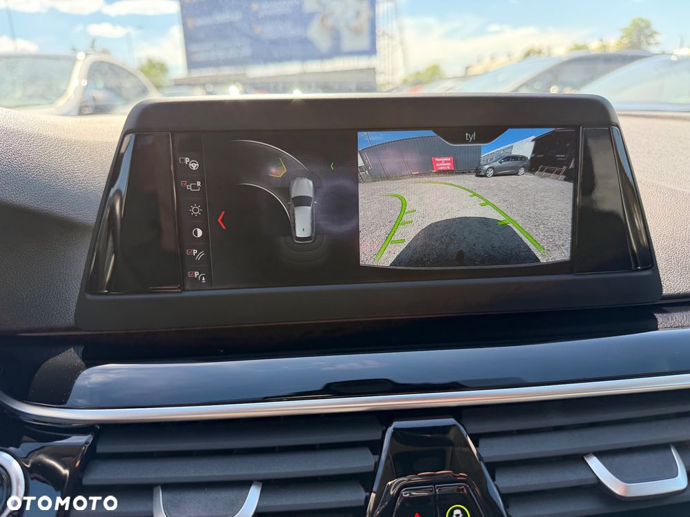 BMW Seria 5 520d M Sport Edition - 19