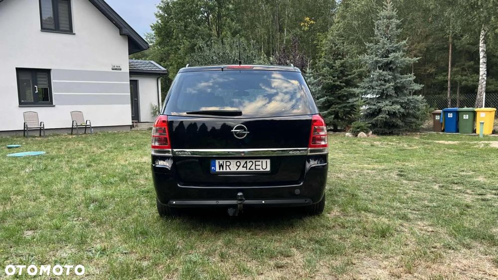 Opel Zafira - 18