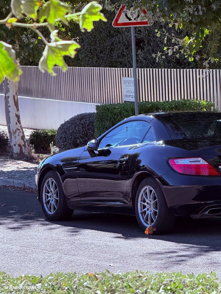Mercedes-Benz SLK 200 (BlueEFFICIENCY) 7G-TRONIC — fotografia 23