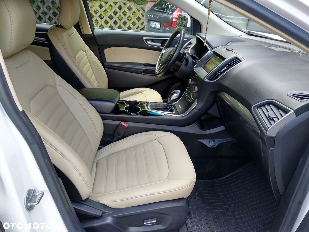 Ford Edge - 2
