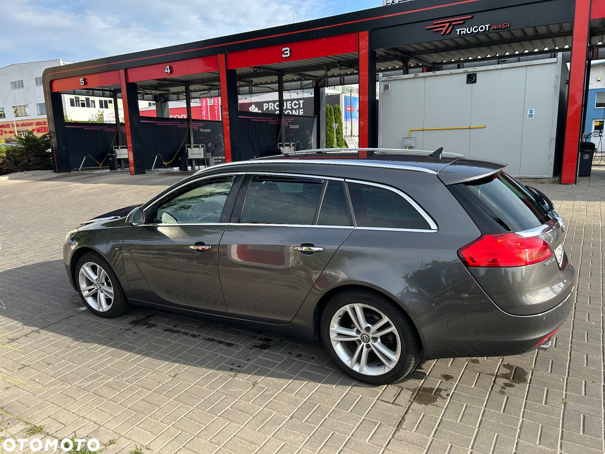 Opel Insignia 2.0 CDTI Sports Tourer - 11