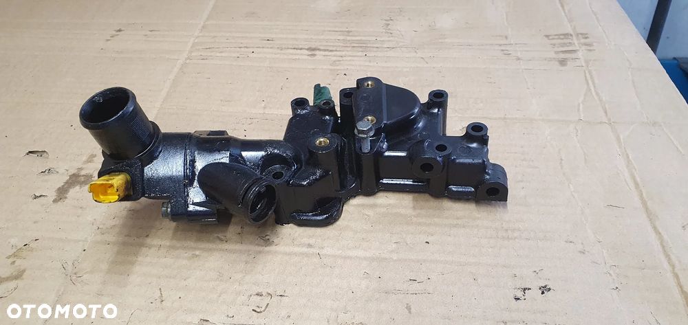 Obudowa termostatu termostat Citroen C3 I 1.1 8V 9654775080 - 2