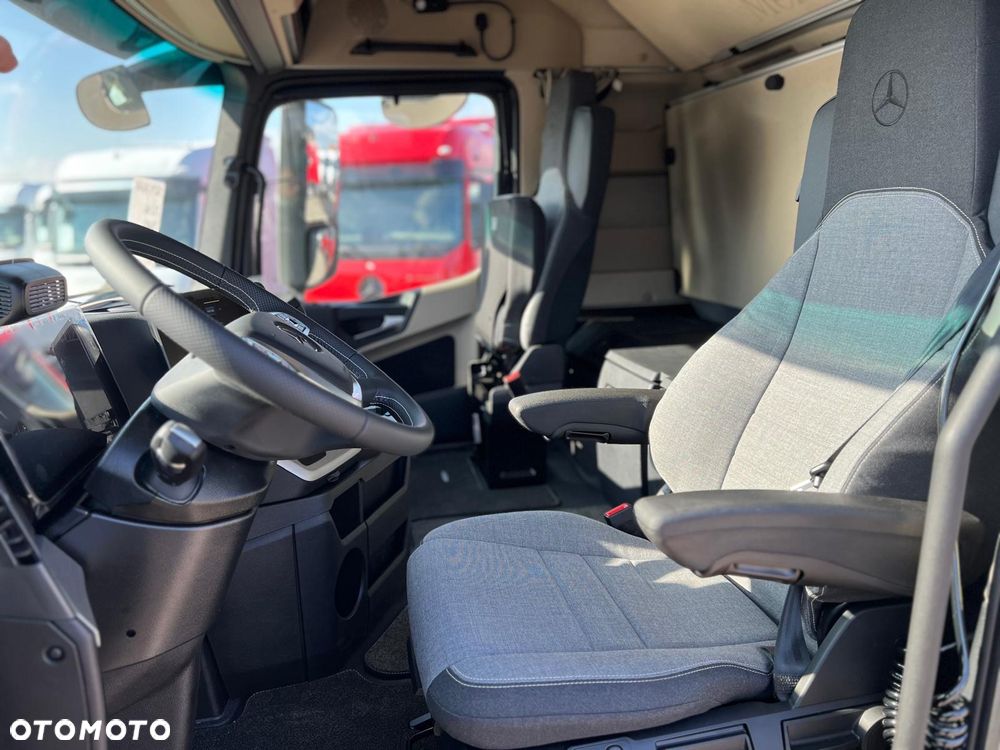 Mercedes-Benz Actros - 29