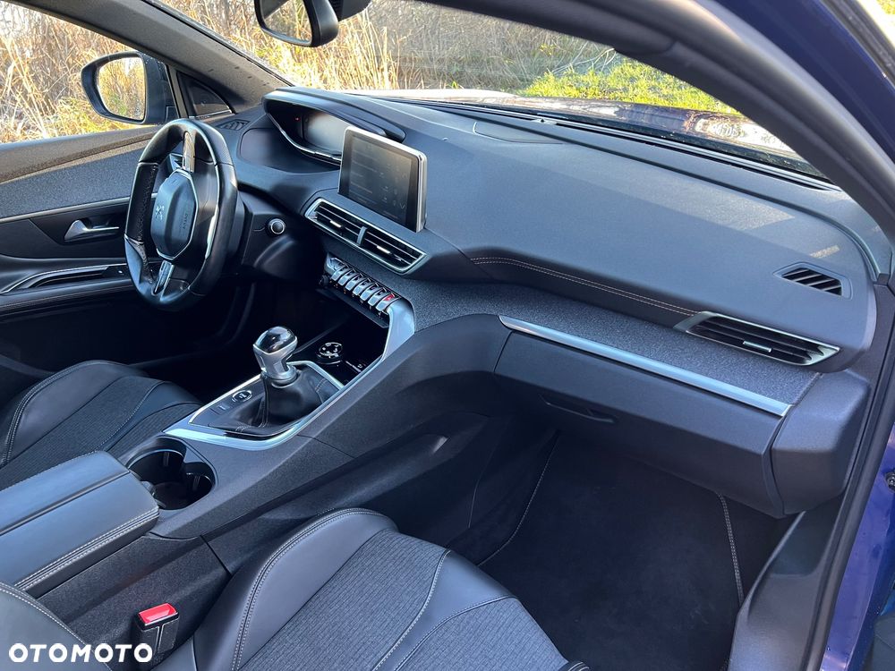 Peugeot 3008 2.0 HDi Premium+ - 12