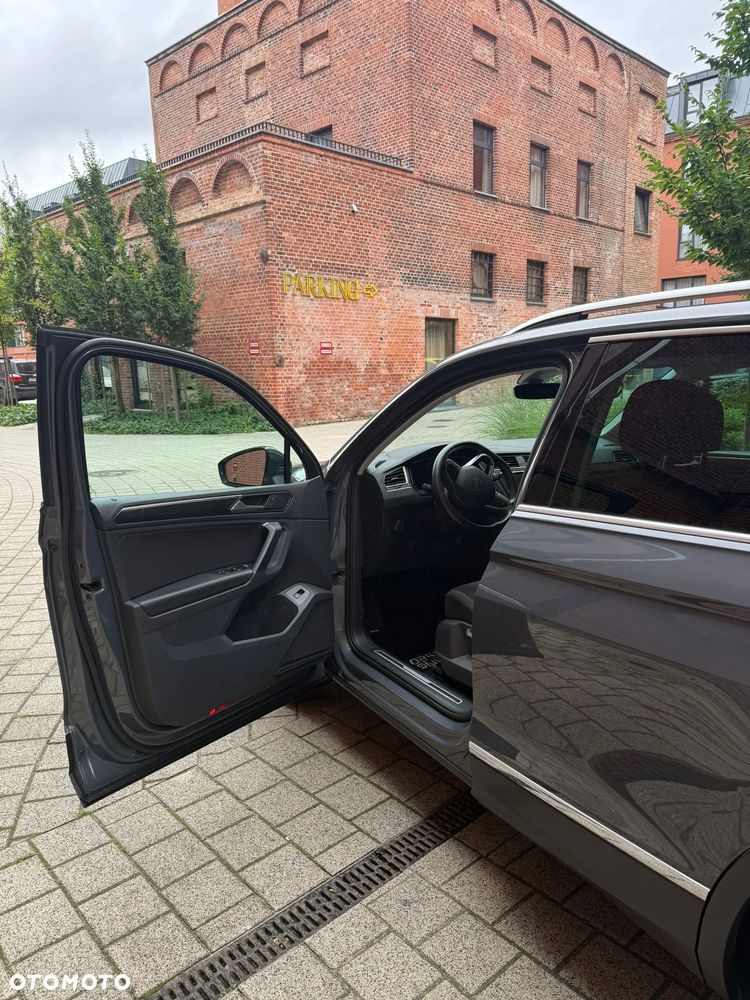 Volkswagen Tiguan 2.0 TDI SCR Elegance DSG - 9