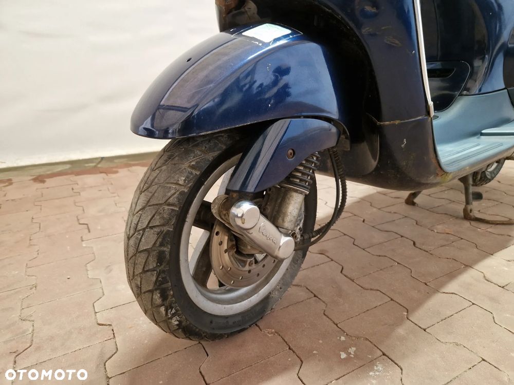 Piaggio Vespa - 24