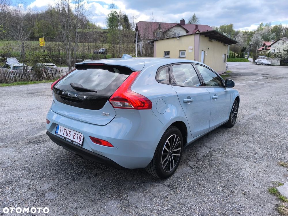 Volvo V40 D2 Momentum - 5