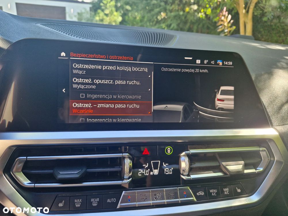 BMW Seria 3 330i M Sport sport - 27