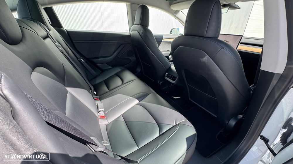 Tesla Model 3 Long Range Tração Integral Premium - 32