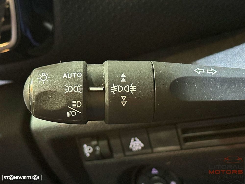 Citroën C4 1.2 PureTech Plus - 24