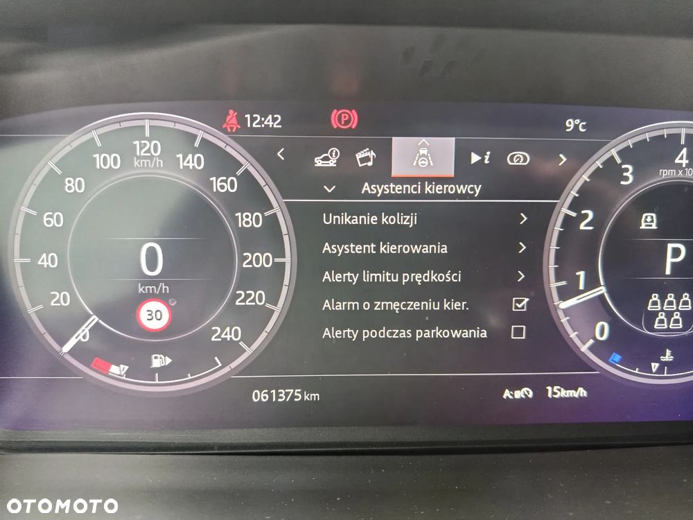 Land Rover Discovery 2.0 Si4 HSE Luxury - 14
