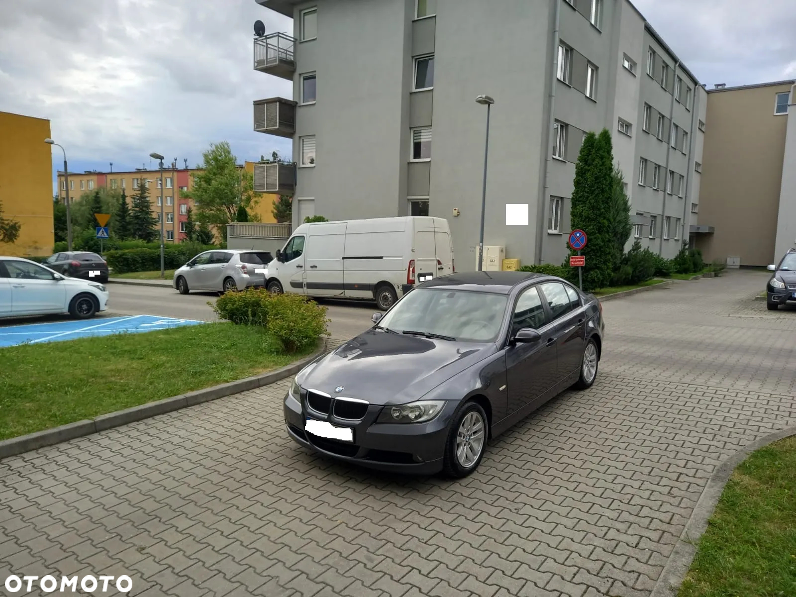 BMW Seria 3 318i - 14