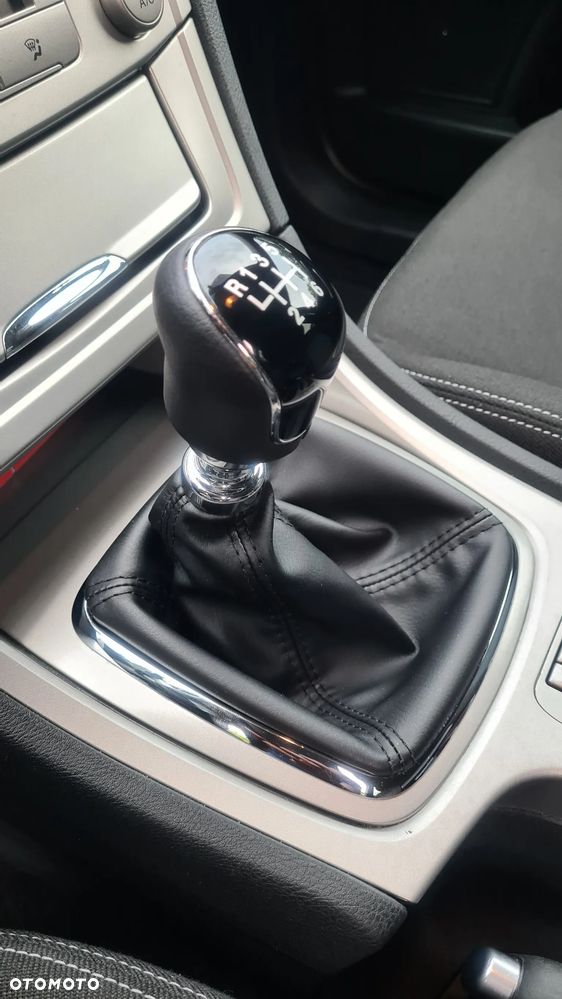 Ford Mondeo - 12