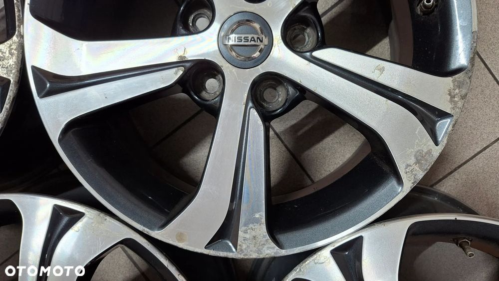 Felgi Aluminiowe 16 Nissan Pulsar C13 5x114.3 ET 40 - 9