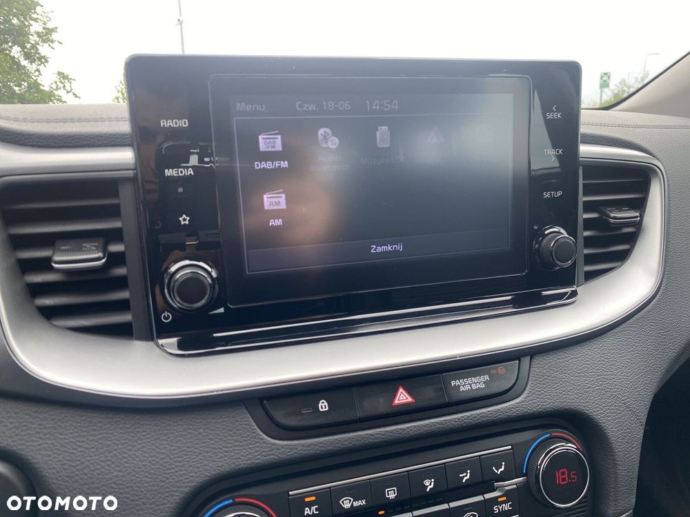 Kia Ceed - 24