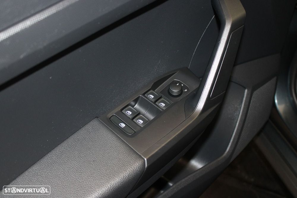 SEAT Arona 1.0 TSI Style DSG - 25