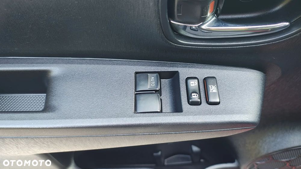 Toyota Yaris 1.33 Active - 29