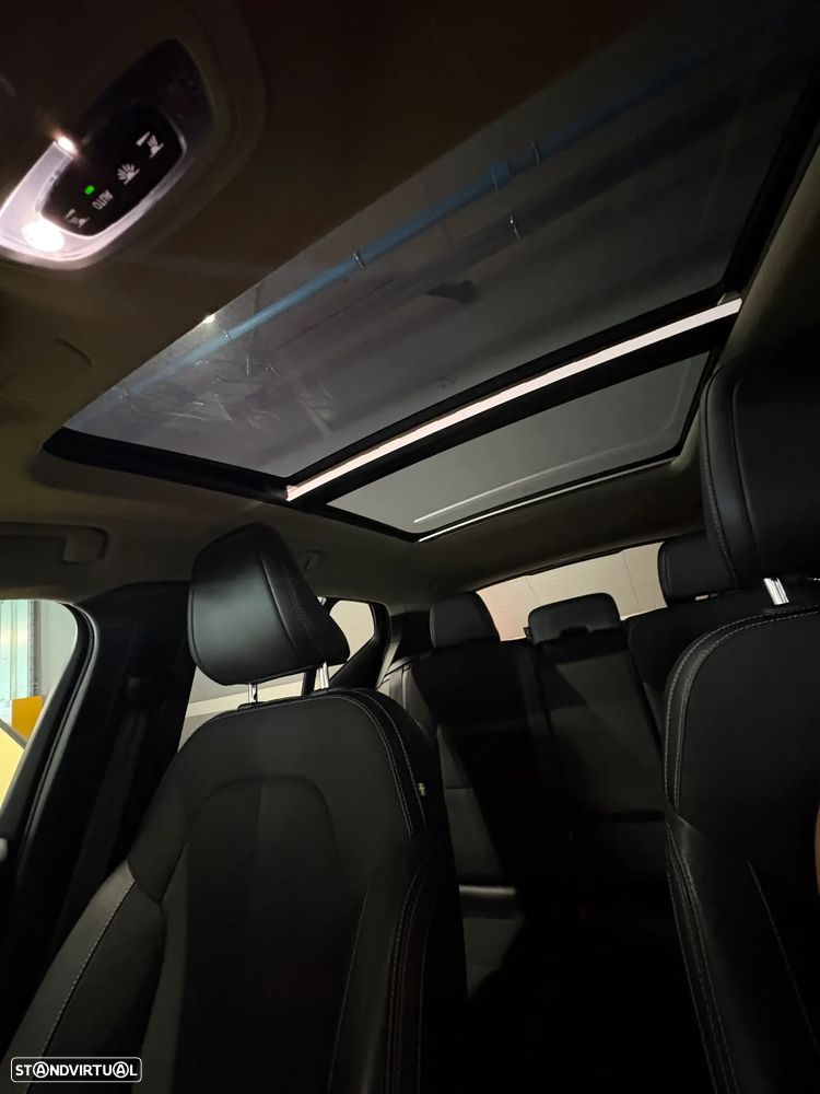 Volvo XC 40 T3 Momentum - 25