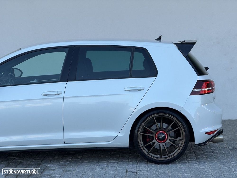 VW Golf 2.0 TSi GTi DSG - 12