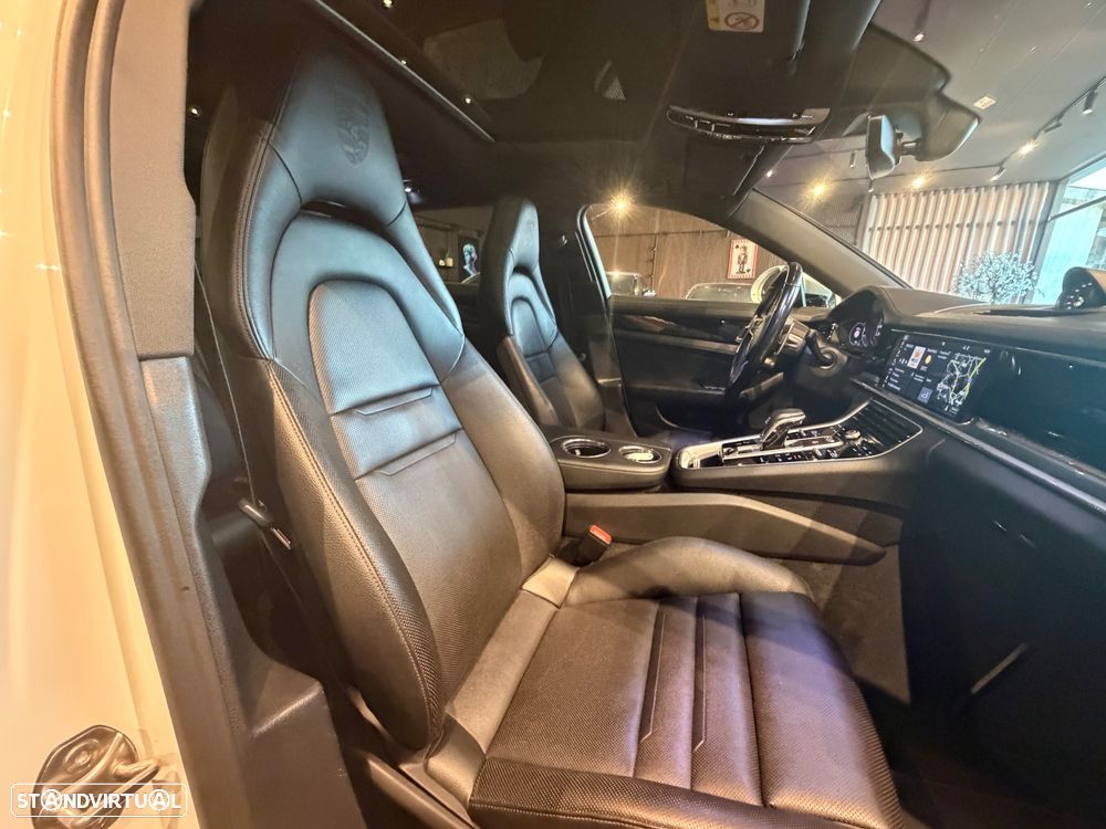 Porsche Panamera Sport Turismo 4 E-Hybrid Platinum Edition - 48