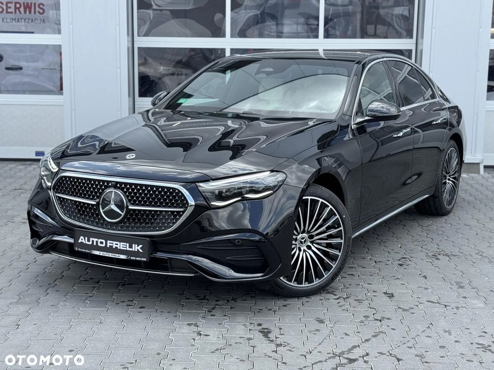 Mercedes-Benz Klasa E 300 PHEV 4-Matic AMG 9G-Tronic - 2