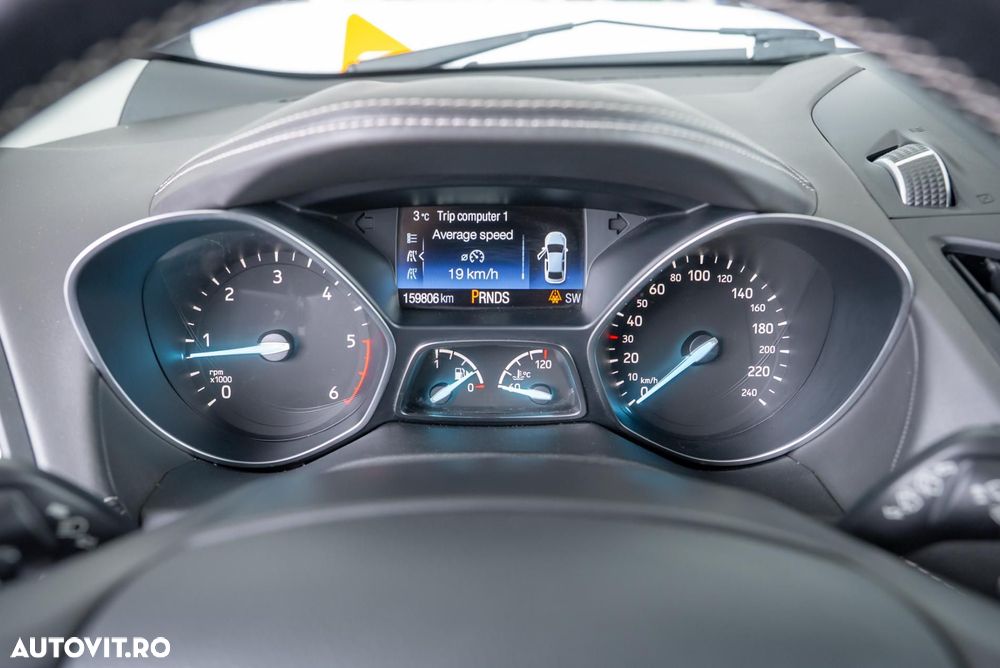 Ford Kuga 2.0 TDCi 4x4 Aut. Vignale - 16