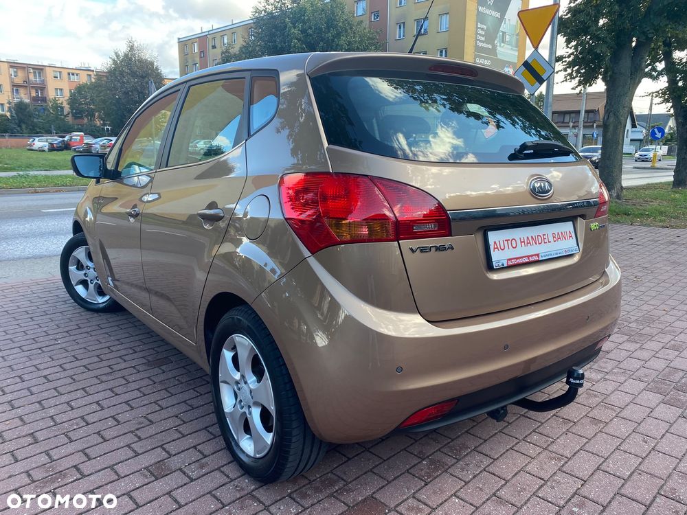 Kia Venga 1.6 CVVT Black Collection - 21