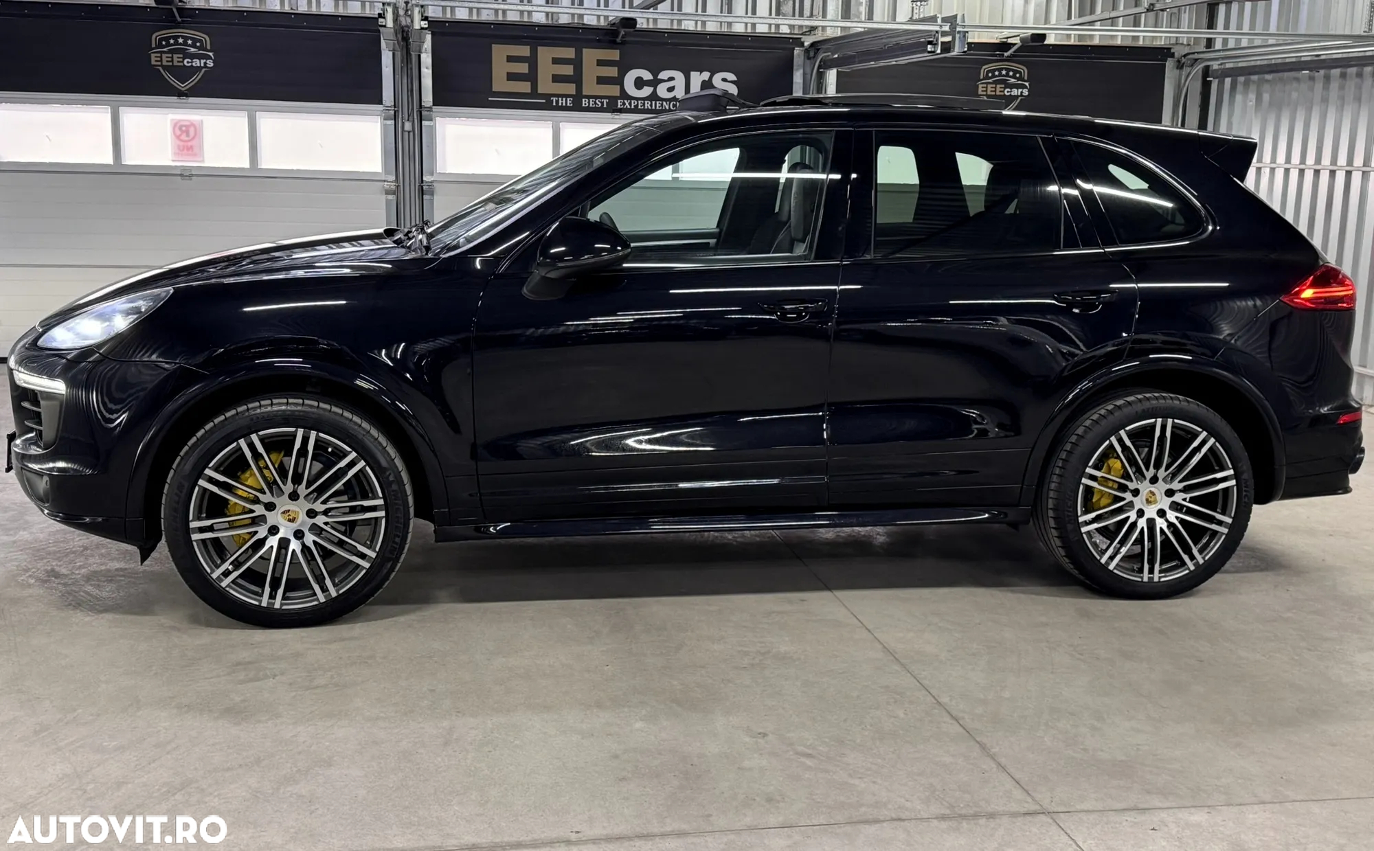 Porsche Cayenne Diesel Platinum Edition - 32