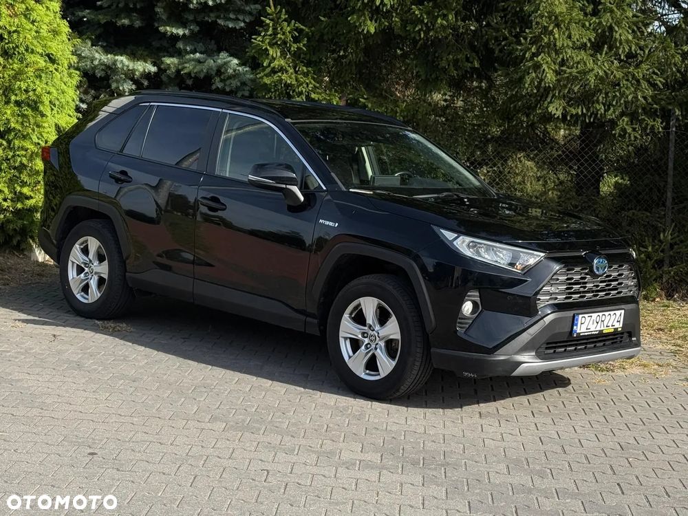Toyota RAV4 - 1