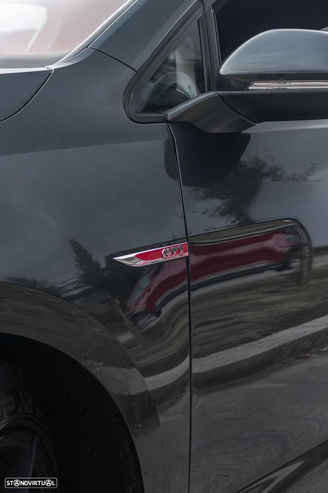 VW Golf 2.0 TSi GTi Performance - 4