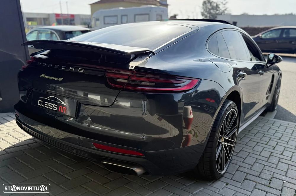 Porsche Panamera 4 E-Hybrid - 12