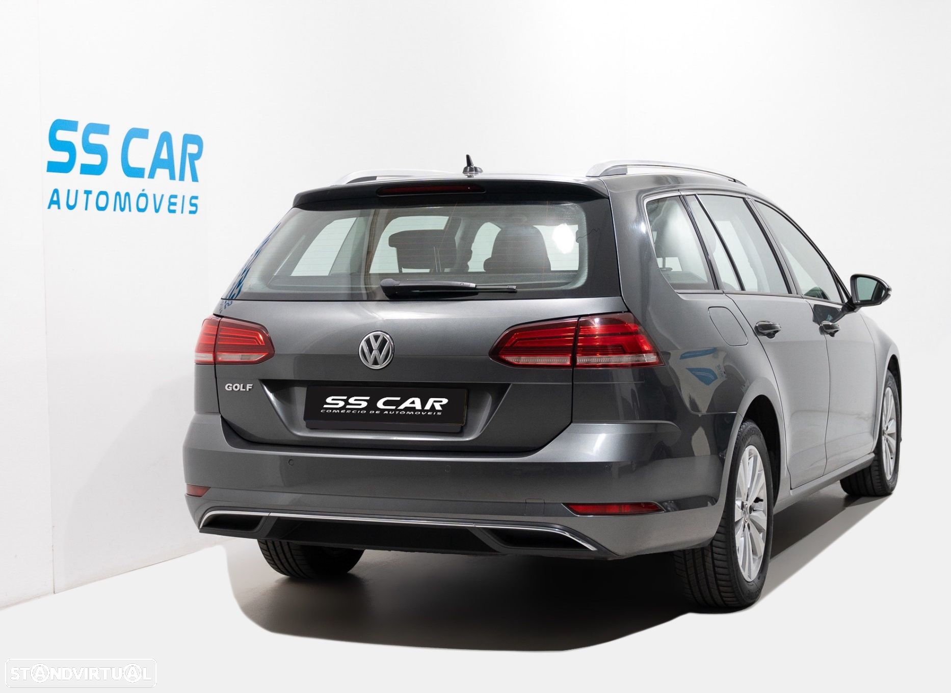 VW Golf Variant 1.6 TDi Confortline - 3