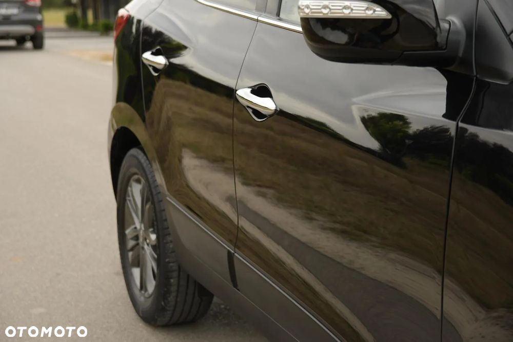 Hyundai ix35 2.0 CRDi 4WD Automatik Fifa World Cup Gold Edition - 16