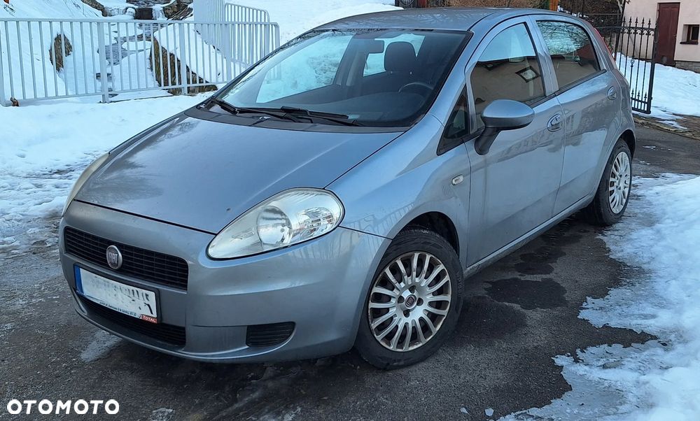Fiat Grande Punto Actual 1.4 8V Estiva Blue&Me Euro5 - 5