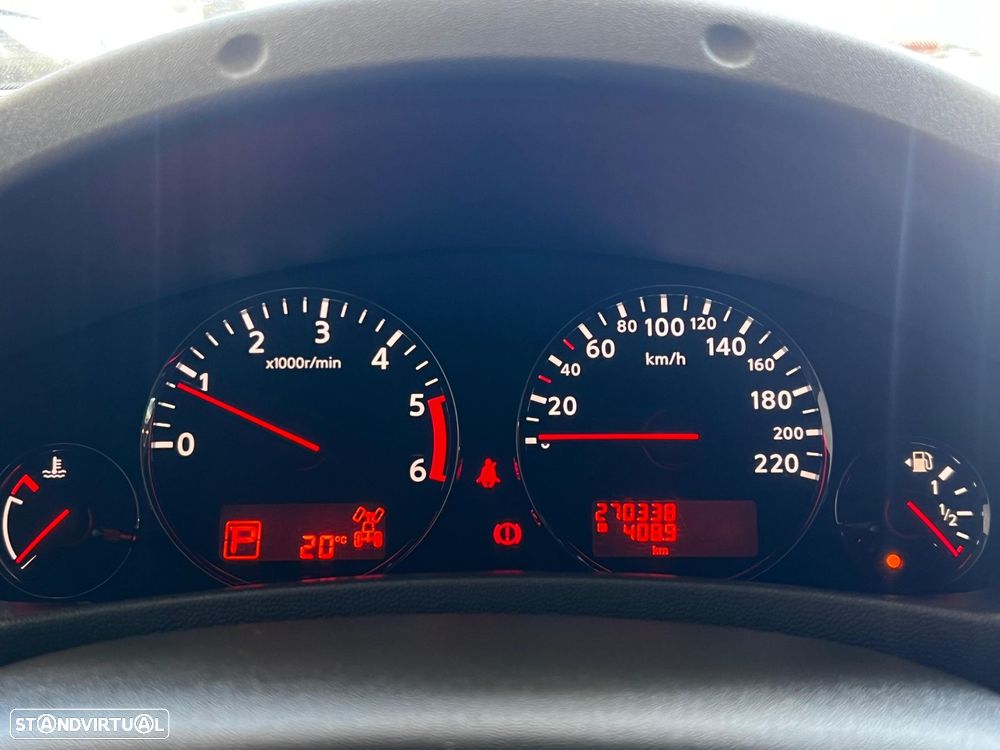 Nissan Navara 3.0 dCi V6 CD LE AT 4WD - 22