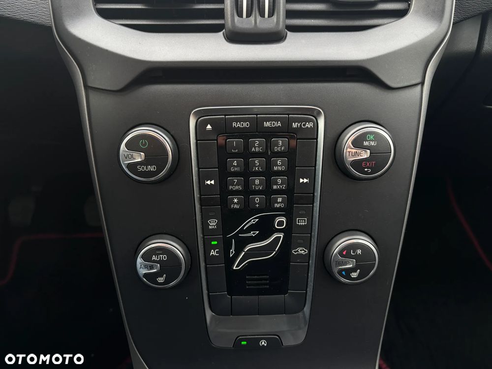 Volvo V40 T3 Kinetic - 13