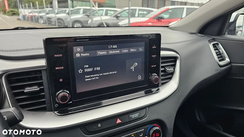 Kia Ceed 1.6 CRDi mHEV M - 12