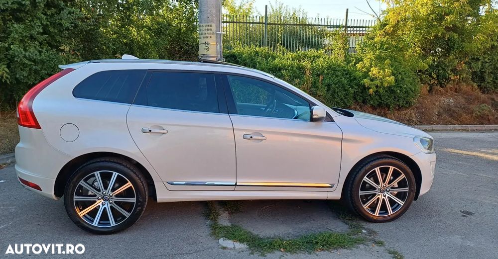 Volvo XC 60 D4 Geartronic Summum - 3