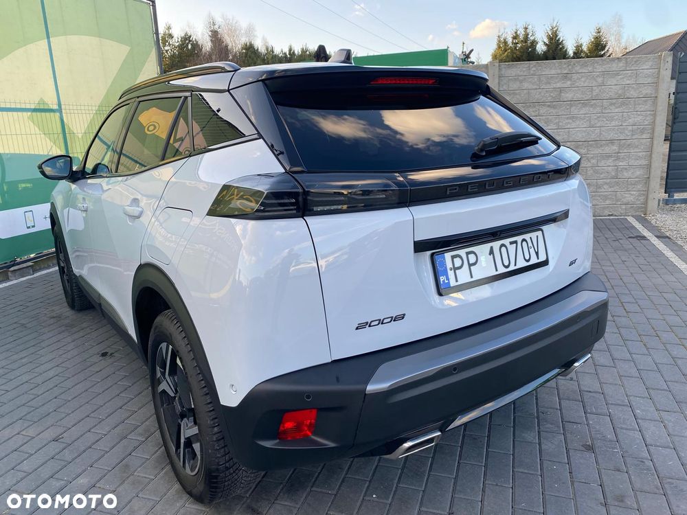 Peugeot 2008 PureTech 130 EAT8 GT Pack - 4