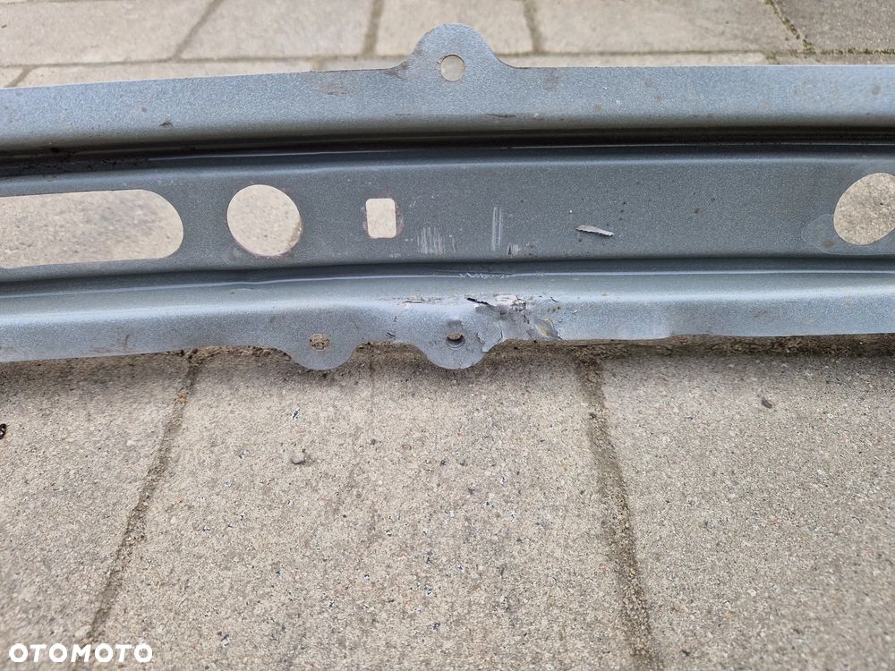 Dolna belka pod chlodnice Yaris Cross - 3