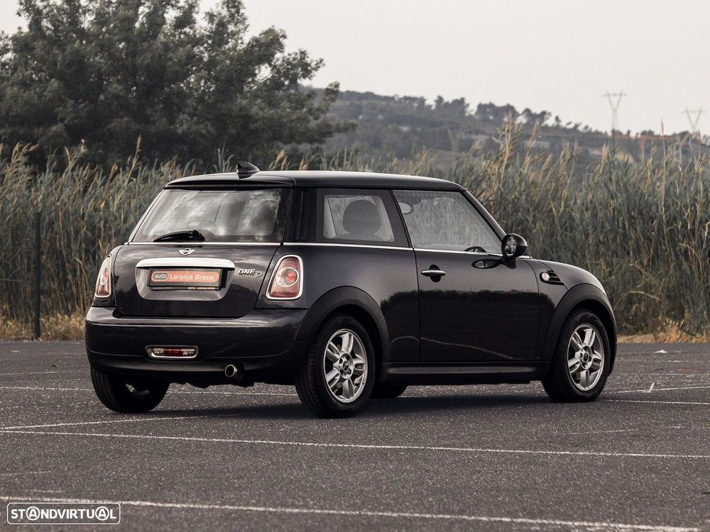 MINI 3 Portas One D - 5