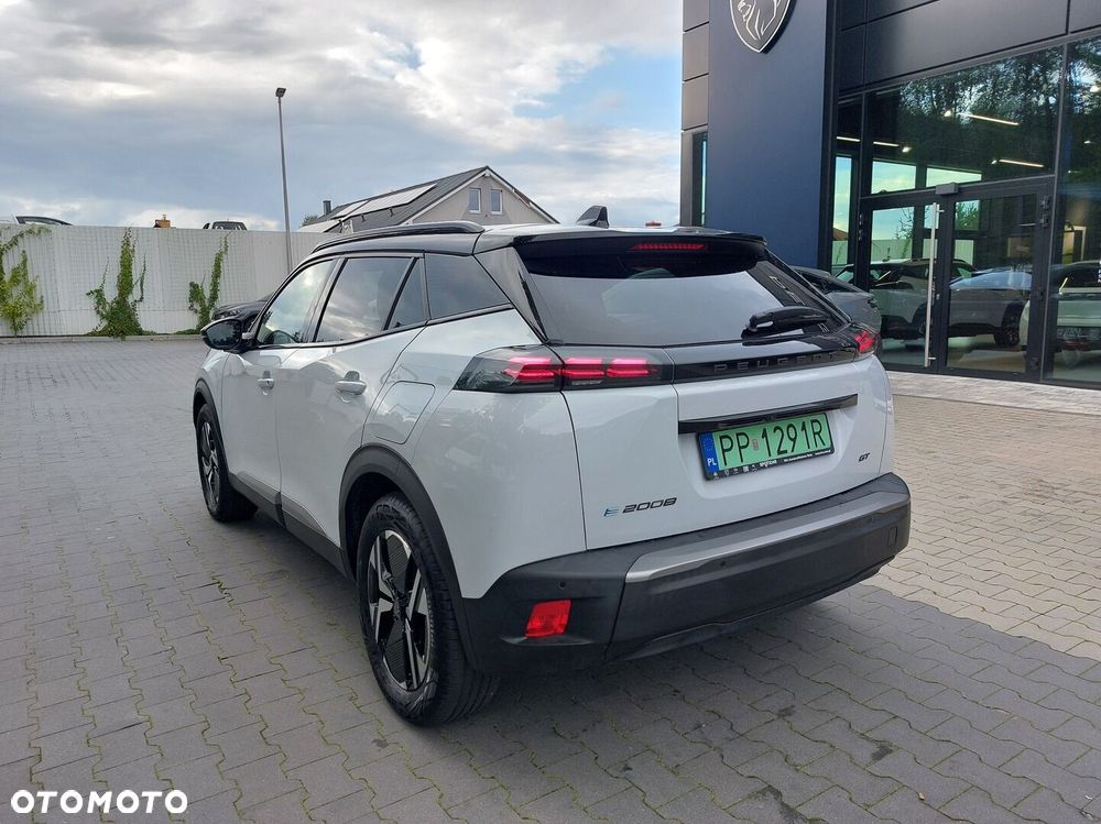Peugeot 2008 2023 photo 3